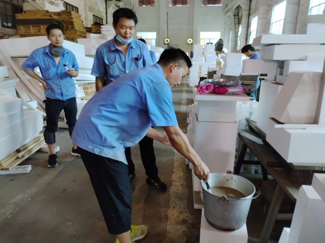 貴陽險峰：防暑降溫綠豆湯 關愛職工送清涼